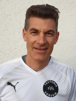 Avatar Bild für Oliver Ackermann