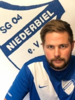 Avatar Bild für Christopher Ströhmann