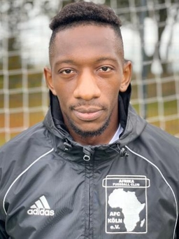 Avatar Bild für Uwe Dien Merci Luvuezo