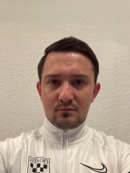 Avatar Bild für Andrej Strinavic