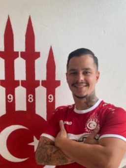 Avatar Bild für Roberto Roger Correia