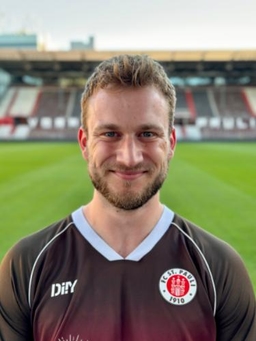 Avatar Bild für Alexander Bravos
