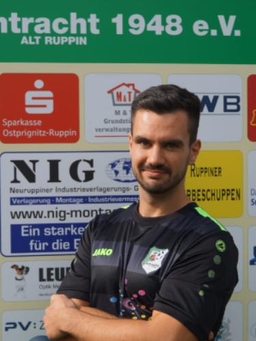 Avatar Bild für Adrian Dröse