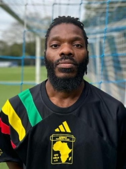 Avatar Bild für Miguel Luvuezo