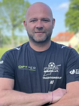 Avatar Bild für Adrian Falk