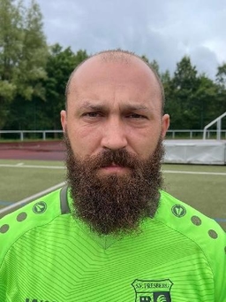 Avatar Bild für Adrian-Marcel Les