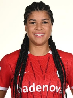 Avatar Bild für Victoria Ezebinyuo