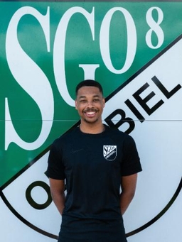 Avatar Bild für Less Sene