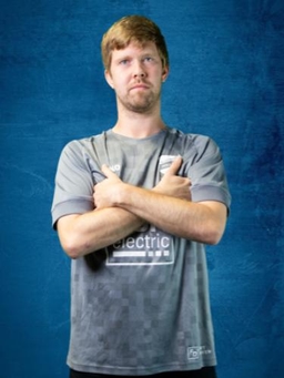 Avatar Bild für Nikolas Lovett