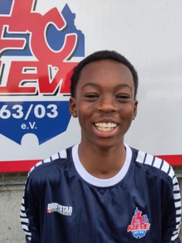 Avatar Bild für Andrew Junior Ekolle