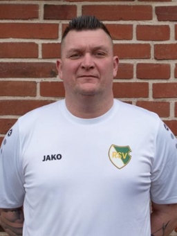Avatar Bild für Dennis Schönfeldt
