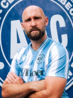 Avatar Bild für Dominik Altfeld