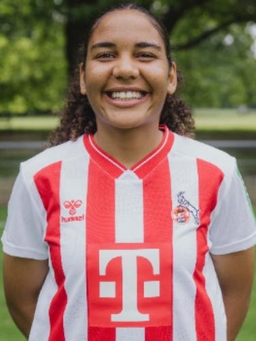 Avatar Bild für Ella Emilie Touon Mbenoun