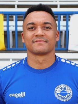 Avatar Bild für Armando Grau