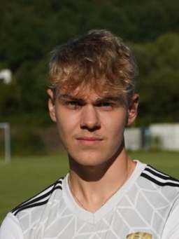 Avatar Bild für Marlon Hellriegel