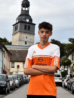 Avatar Bild für Adrian Töpfer