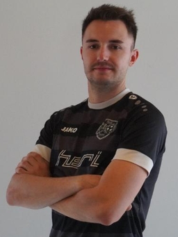 Avatar Bild für Adrian Petrolli