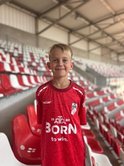 Avatar Bild für Joshua Six