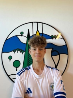 Avatar Bild für Leonard Hössel