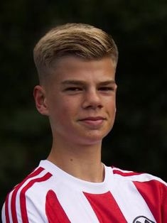 Avatar Bild für Tim Pöttgen