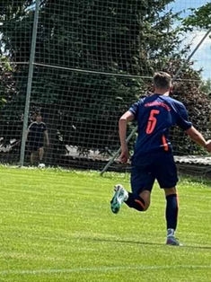 Avatar Bild für Aydan-Darian Teubert
