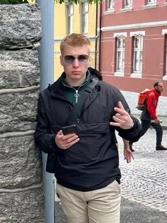 Avatar Bild für KeanuNehls (Fanticker)