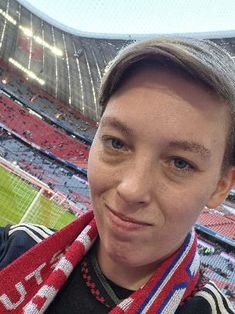Avatar Bild für JuliaGornowitz (Fanticker)