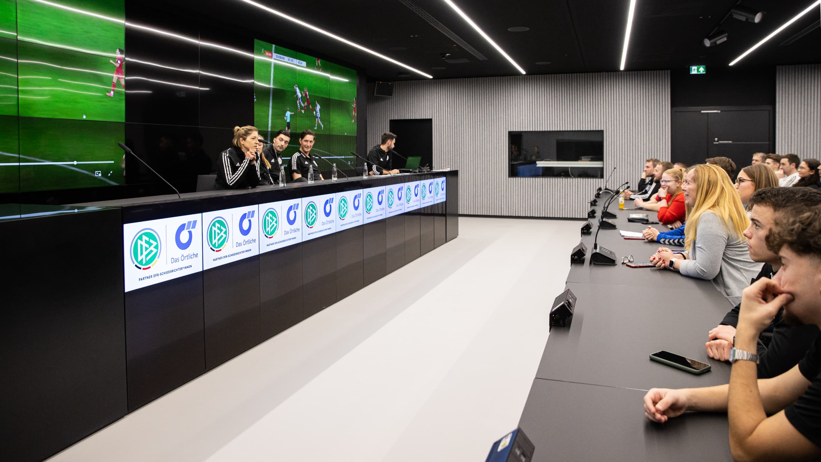 https://www.dfb.de/fileadmin/_processed_/202402/csm_297876-FotoJet__71__e544f43614.jpg