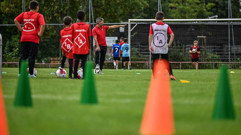 https://www.dfb.de/fileadmin/_processed_/202308/csm_punktespiel1_f4bd2ab1ee.jpg